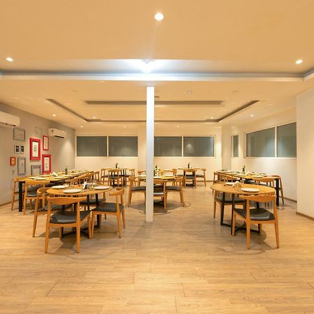 Gt Paradise - A Boutique Hotel Gurgáon Kültér fotó