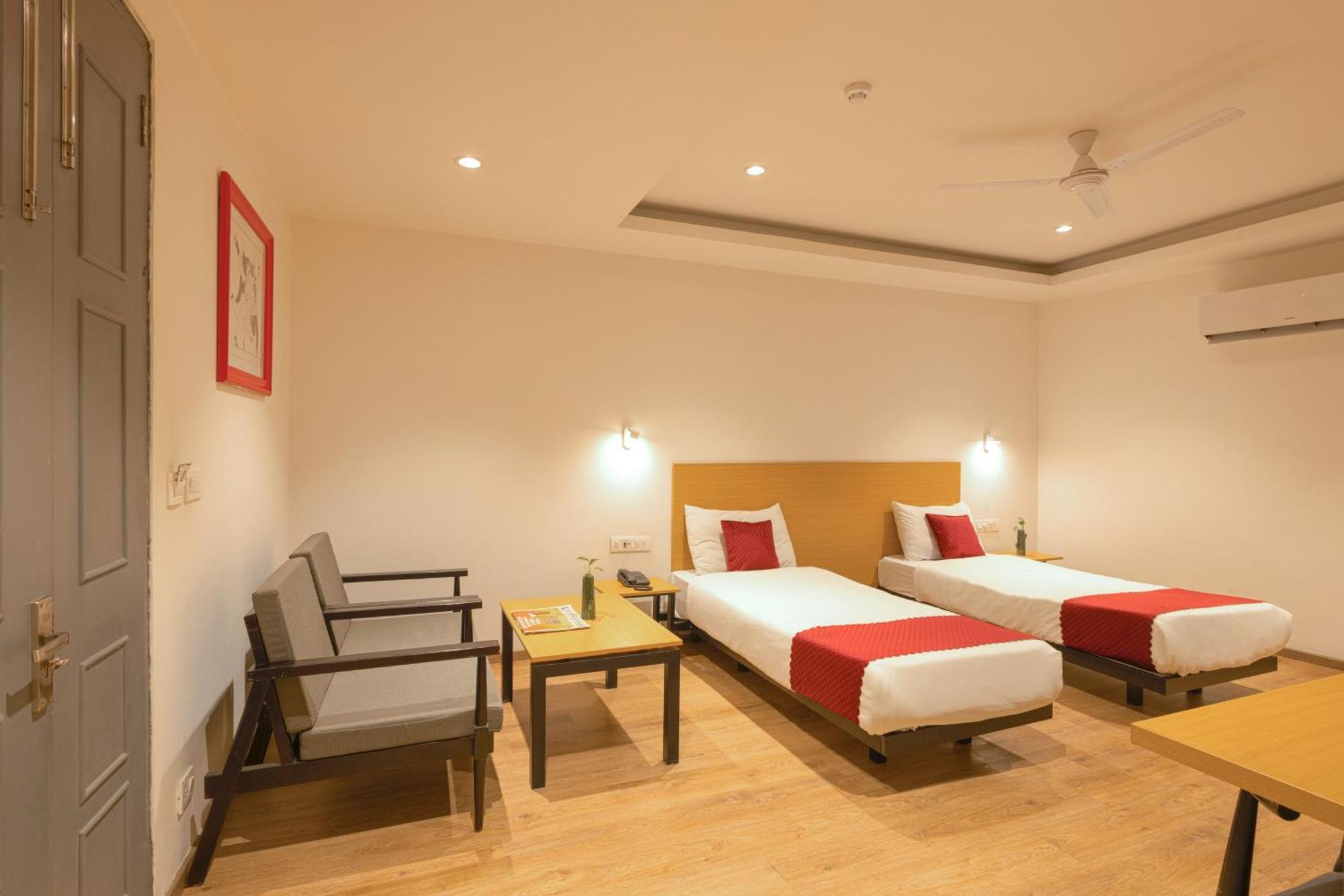 Gt Paradise - A Boutique Hotel Gurgáon Kültér fotó