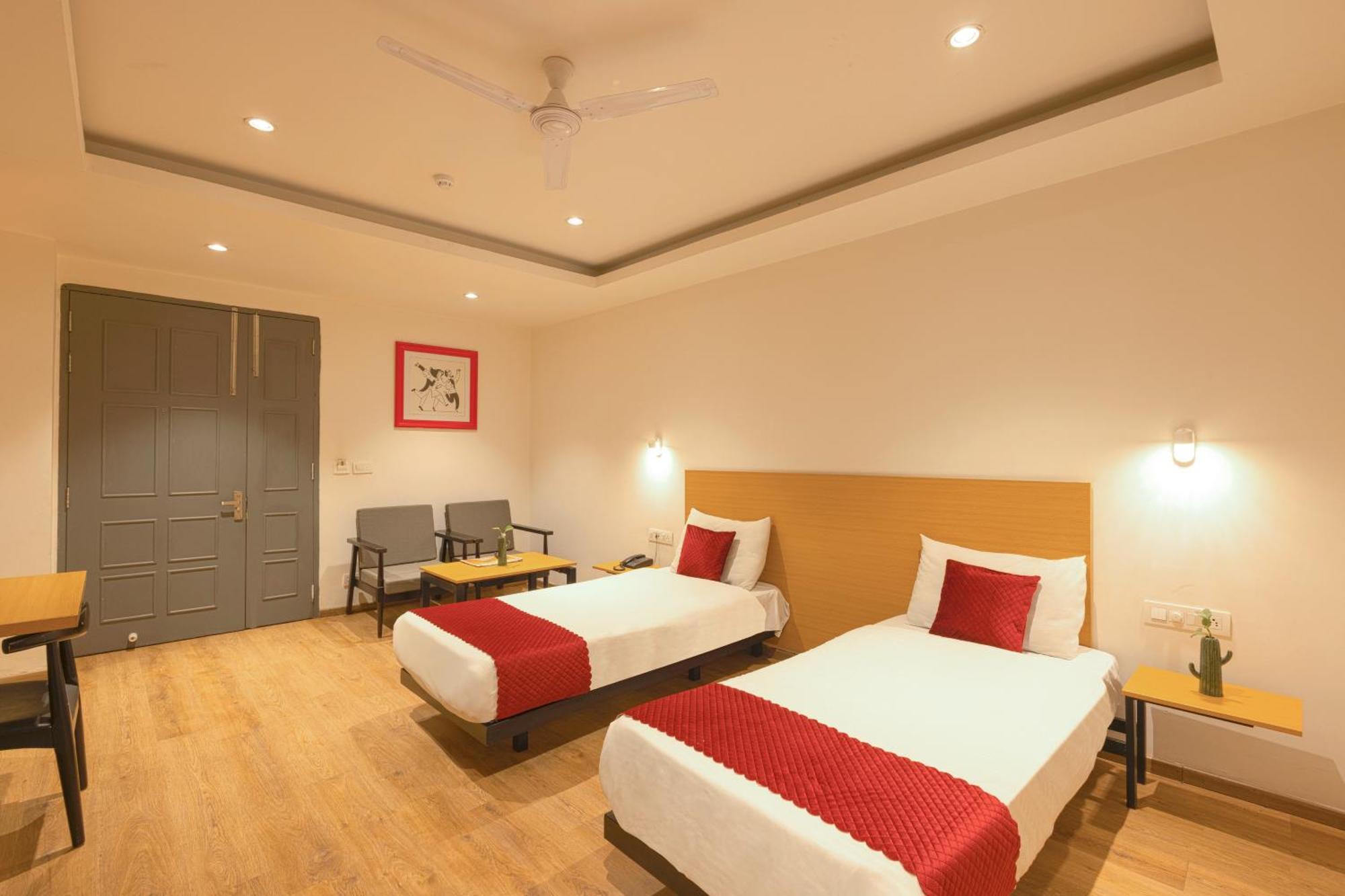 Gt Paradise - A Boutique Hotel Gurgáon Kültér fotó